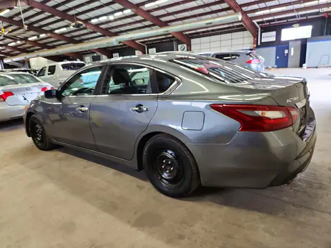 1N4AL3AP3JC116162 — 2018 Nissan Altima, zdjęcie 2 z Аукцион 22.10.2026, Przód