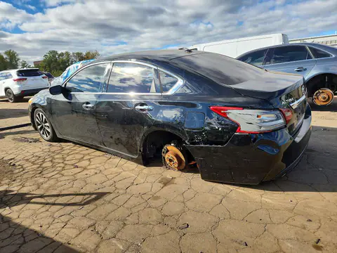 1N4AL3AP6JC208091 — 2018 Nissan Altima, фото 2 с аукциона Аукцион 27.10.2026, ЗАДНЯЯ ЧАСТЬ