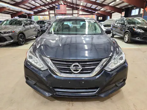 1N4AL3AP4JC150966 — 2018 Nissan Altima, ფოტო 5, Аукцион 22.10.2026, მცირე ჩაღრმავებები და ნაკაწრები
