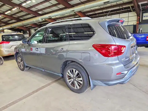 5N1DR2MM1JC632050 — 2018 Nissan Pathfinder, фото 2 с аукциона Аукцион 22.10.2026, Мелкие вмятины и царапины