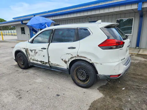 KNMAT2MT1HP581121 — 2017 Nissan Rogue, ფოტო 2, Аукцион 28.10.2026, გვერდითი ნაწილი