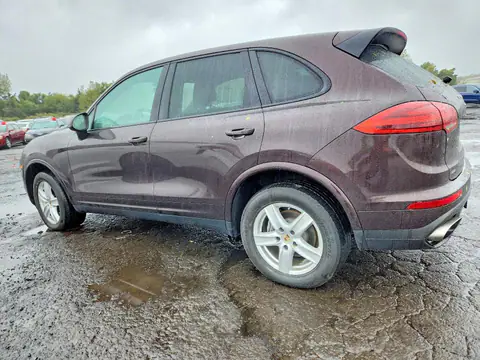 WP1AA2A25HKA86692 — 2017 Porsche Cayenne, photo 2 from Аукцион 23.10.2026, Front end