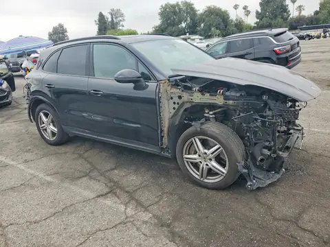 WP1AA2AY9PDA02283 — 2023 Porsche Cayenne, фото 4 з Аукцион 21.10.2026, Передня частина