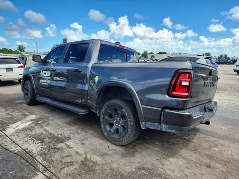 1C6RREFGXSN189767 — 2025 RAM 1500, zdjęcie 2 z Аукцион 28.10.2026, Bok