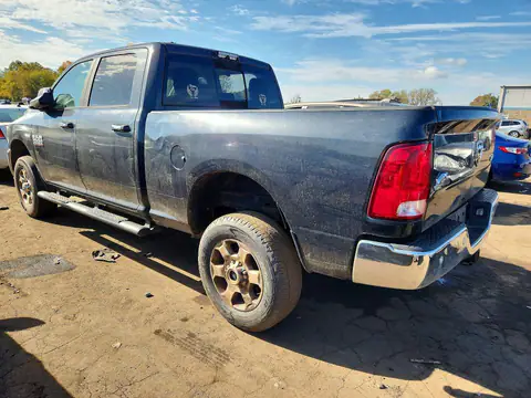3C6UR5DJ8HG581785 — 2017 RAM 2500, photo 2 from Аукцион 20.10.2026, Minor dents and scratches
