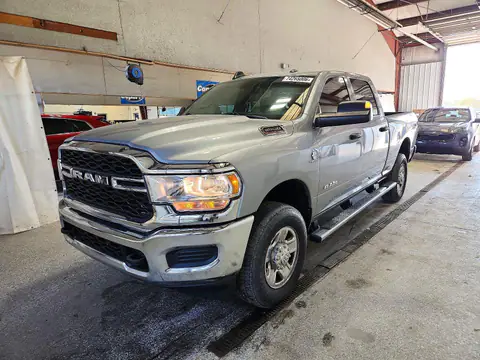3C6UR5CL6NG394415 — 2022 RAM 2500, Подтопление (Water/Flood), фото до ремонта