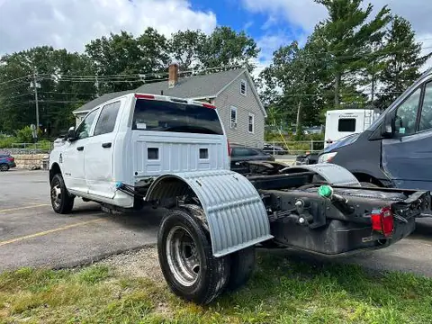 3C7WRSCL1PG511503 — 2023 RAM 3500, ფოტო 2, Аукцион 21.10.2026, მექანიკური დაზიანება