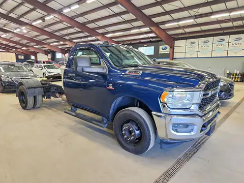 3C7WRTBL7RG113352 — 2024 RAM 3500, ფოტო 4, Аукцион 22.10.2026, მცირე ჩაღრმავებები და ნაკაწრები