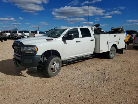 3C7WRTCJ3RG191706 — 2024 RAM 3500, Перекидання (Rollover), фото до ремонту