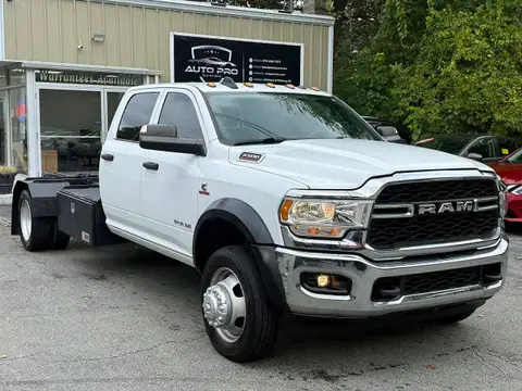 3C7WRNFL4NG329109 — 2022 RAM 5500, foto 4 de Аукцион 21.10.2026, Pequeñas abolladuras y arañazos