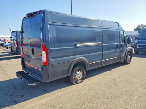 3C6MRVJG6ME550131 — 2021 RAM Promaster 3500, photo 3 from Аукцион 21.10.2026, Roof