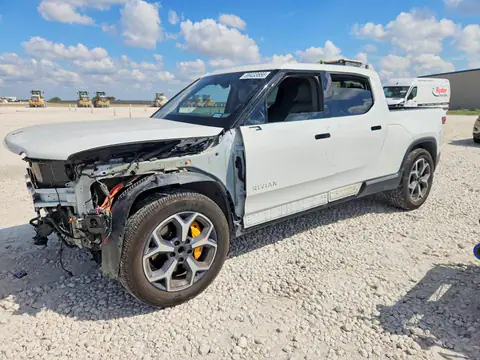 7FCTGAAA3NN013741 — 2022 Rivian R1T, Передня частина (Front End), фото до ремонту