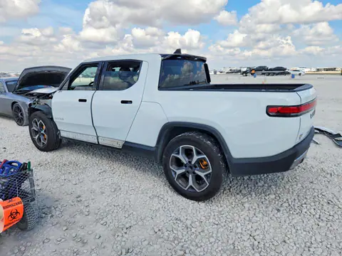 7FCTGAAA3NN013741 — 2022 Rivian R1T, ფოტო 2, Аукцион 22.10.2026, წინა ნაწილი