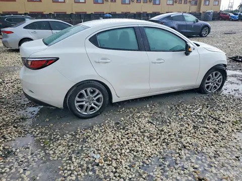 3MYDLBZV4GY101952 — 2016 Scion iA, photo 3 from Аукцион 16.10.2026, Front end