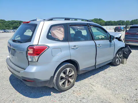JF2SJABC1JH493582 — 2018 Subaru Forester, foto 3 de Аукцион 28.10.2026, Parte delantera