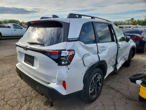 JF2SLDRC1SH505877 — 2025 Subaru Forester, foto 3 de Аукцион 27.10.2026, Vuelco