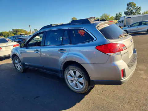 4S4BRBJCXB3407520 — 2011 Subaru Outback, photo 2 from Аукцион 21.10.2026, Minor dents and scratches