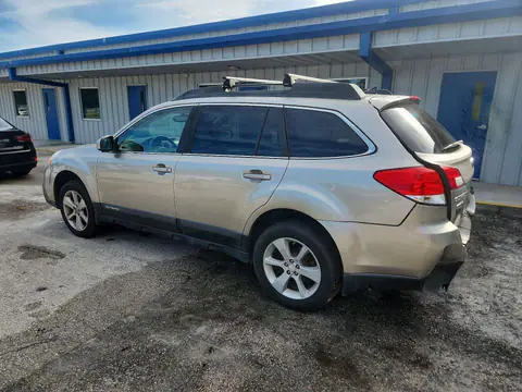 4S4BRBDCXE3223839 — 2014 Subaru Outback, photo 2 from Аукцион 21.10.2026, Rear end