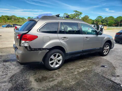 4S4BRBDCXE3223839 — 2014 Subaru Outback, photo 3 from Аукцион 21.10.2026, Rear end
