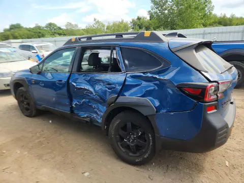 4S4BTGUD4P3211129 — 2023 Subaru Outback, photo 2 from Аукцион 21.10.2026, Side