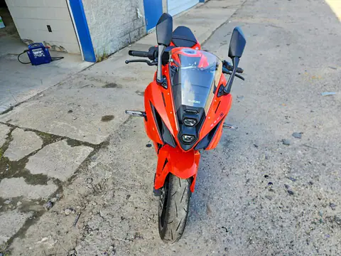 JS1EM13B7T7101359 — 2026 Suzuki GSX800, фото 2 с аукциона Аукцион 01.10.2026, БОКОВАЯ ЧАСТЬ