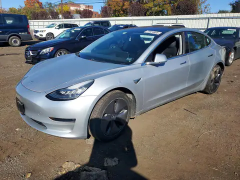 5YJ3E1EB8JF084893 — 2018 Tesla Model 3, Мелкие вмятины და царапины (Minor Dent/Scratches), ფოტოები შეკეთებამდე