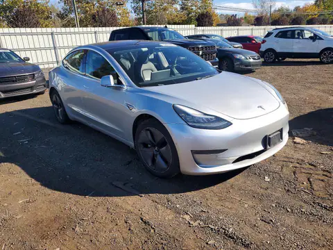 5YJ3E1EB8JF084893 — 2018 Tesla Model 3, photo 4 from Аукцион 23.10.2026, Minor dents and scratches