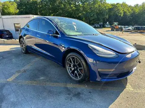 5YJ3E1EB1LF617668 — 2020 Tesla Model 3, zdjęcie 3 z Аукцион 21.10.2026, Bok