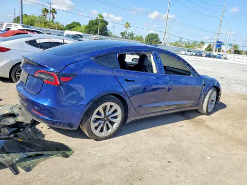 5YJ3E1EA2NF190883 — 2022 Tesla Model 3, ფოტო 3, Аукцион 23.10.2026, გვერდითი ნაწილი