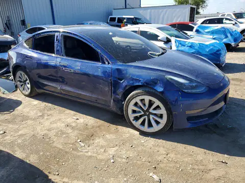 5YJ3E1EA2NF190883 — 2022 Tesla Model 3, ფოტო 4, Аукцион 23.10.2026, გვერდითი ნაწილი