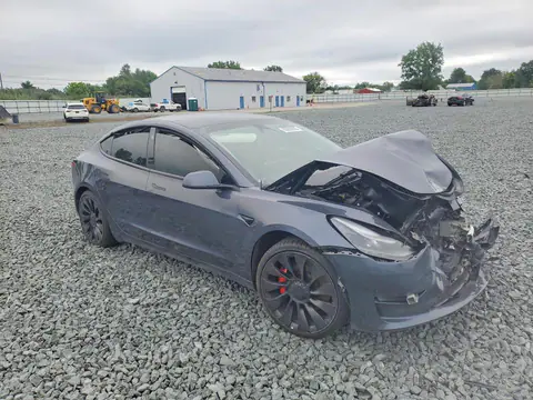 5YJ3E1EC6PF480791 — 2023 Tesla Model 3, фото 4 з Аукцион 22.10.2026, Передня частина