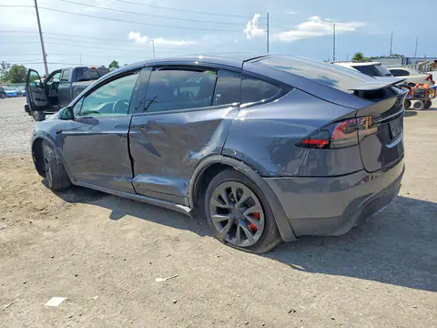 7SAXCBE61PF401618 — 2023 Tesla Model X, zdjęcie 2 z Аукцион 23.10.2026, Bok