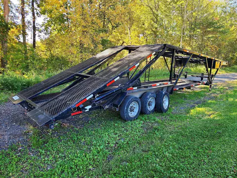 7HCGC4539NB035115 — 2022 Texas Pride Trailers, photo 3 from Аукцион 22.10.2026, Minor dents and scratches