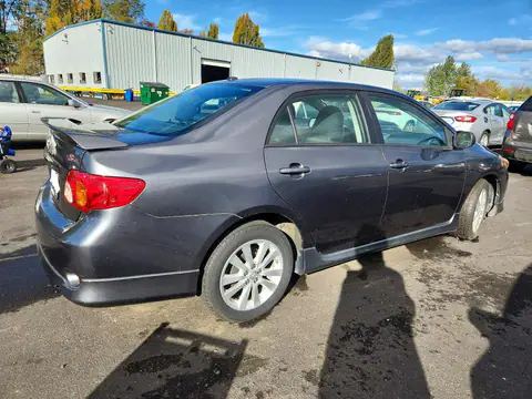 2T1BU4EE2AC514125 — 2010 Toyota Corolla, foto 3 de Аукцион 21.10.2026, Pequeñas abolladuras y arañazos