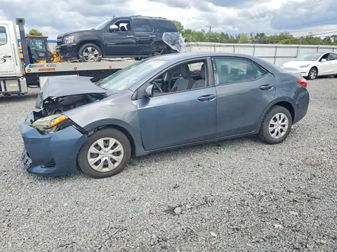 2T1BURHE1HC932579 — 2017 Toyota Corolla, წინა ნაწილი (Front End), ფოტოები შეკეთებამდე