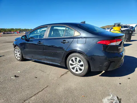 5YFEPMAE2MP229553 — 2021 Toyota Corolla, zdjęcie 2 z Аукцион 28.10.2026, Przód