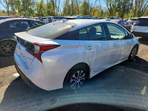 JTDL9MFU3M3025211 — 2021 Toyota Prius, фото 3 з Аукцион 23.10.2026, Бокова частина