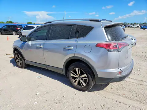 JTMWFREV9JD133075 — 2018 Toyota RAV4, ფოტო 2, Аукцион 19.10.2026, წინა ნაწილი