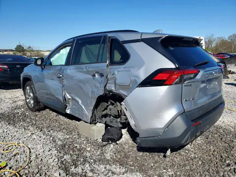 2T3C1RFV8KC011880 — 2019 Toyota RAV4, zdjęcie 2 z Аукцион 26.10.2026, Drobne wgniecenia i rysy
