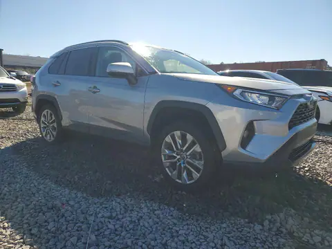 2T3C1RFV8KC011880 — 2019 Toyota RAV4, zdjęcie 4 z Аукцион 26.10.2026, Drobne wgniecenia i rysy
