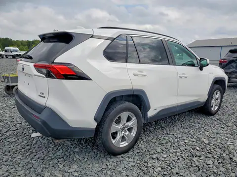 4T3MWRFV3MU038699 — 2021 Toyota RAV4, foto 3 de Аукцион 22.10.2026, Pequeñas abolladuras y arañazos