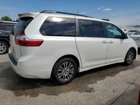 5TDYZ3DC8JS939619 — 2018 Toyota Sienna, фото 3 с аукциона Аукцион 21.10.2026, ПЕРЕДНЯЯ ЧАСТЬ