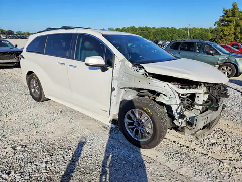 5TDJRKEC9MS018752 — 2021 Toyota Sienna, zdjęcie 4 z Аукцион 19.10.2026, Przód