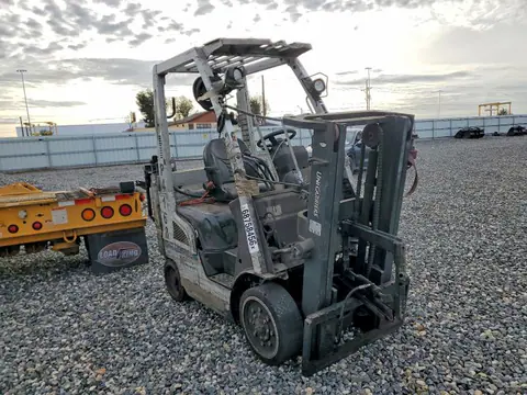 CP1F29W8228 — 2017 Unicariers Unknown, Front end (Front End), before-repair photos